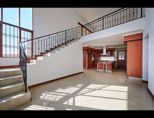 5 BEDROOM HOUSE FOR SALE IN BARBEQUE DOWNS